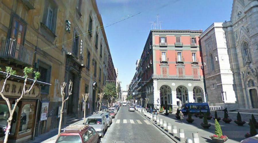 Le Sorelle Duomo Napels Buitenkant foto